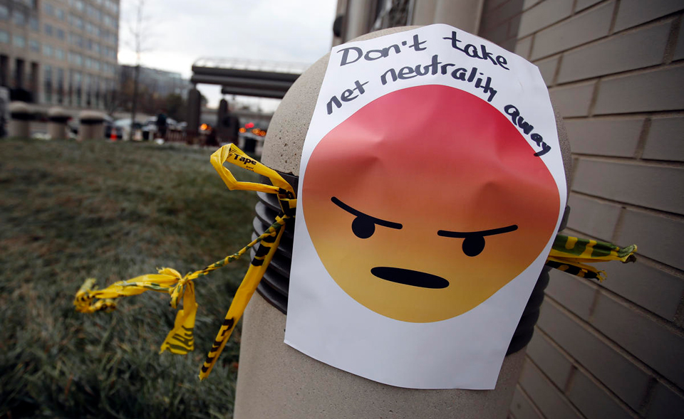 Senate vote to preserve net neutrality faces GOP roadblock