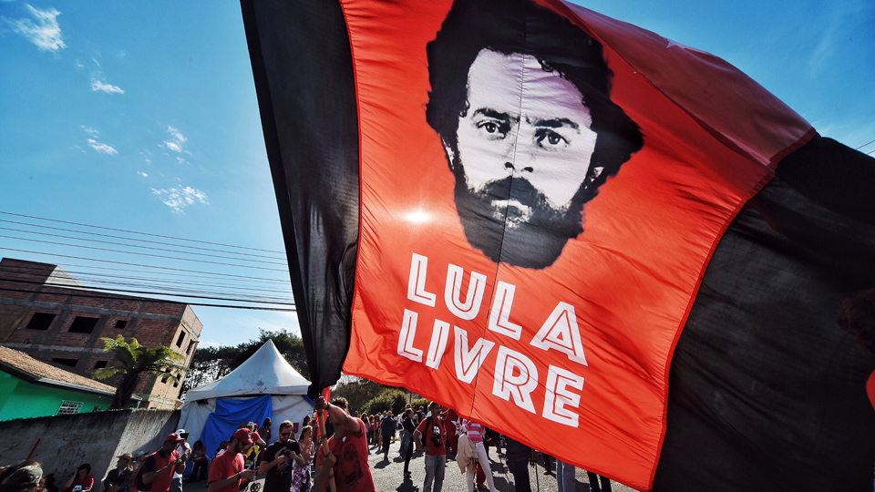 Former Brazilian President Lula remains in prison amid ‘Battle of the Judges’