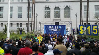 Los Angeles standing up to raise minimum wage