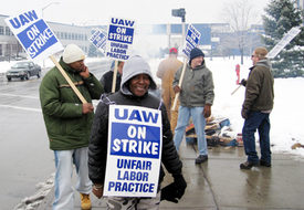 American Axle strikers solid