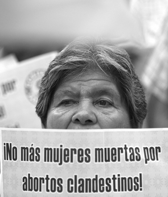 Tribunal mexicano apoya derecho reproductivo