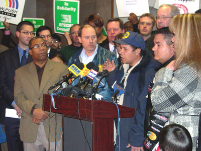 Chicago, Cook County threaten to cut ties with Bank of America over Republic workers