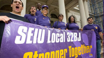 Texting 32BJ contract talks could read “We r on strk”