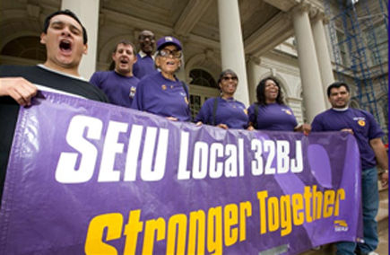 Texting 32BJ contract talks could read “We r on strk”