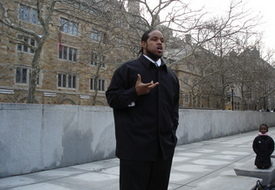 UPDATE Citigroup, AIG, on taxpayer dole, lead charge vs. worker rights