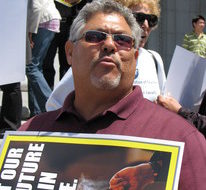 Crowd to Calif. gov: Dont let our state go up in smoke!