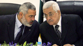 Palestinians sign unity pact