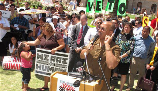 Lawmaker calls for Arizona boycott, governor signs draconian immigration bill