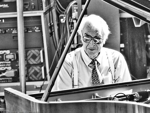 Jazz great Dave Brubeck dies at 91