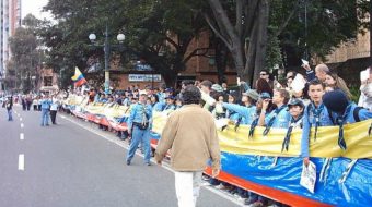 FARC releases prisoners as prelude to exchange