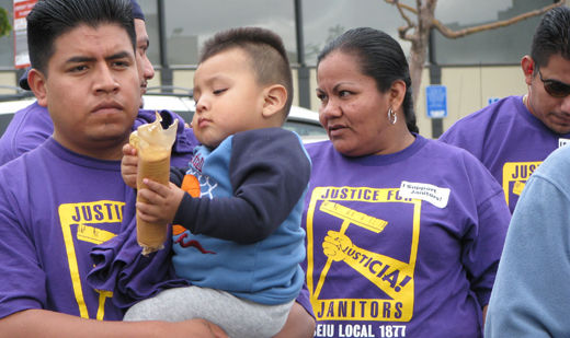 At the last minute, supermarket janitors win contract