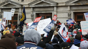 Thousands flood Ohio Capitol to defend union rights