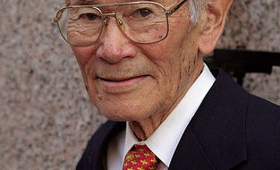 Calif. Assembly honors Japanese American civil liberties fighter