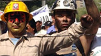 Mexican electricians receive U.S. labor solidarity