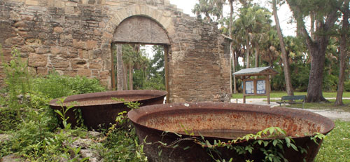 Picturesque ruins tell forgotten history in Florida