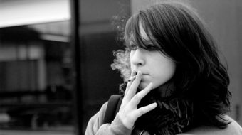 In France, number of women smokers on the rise