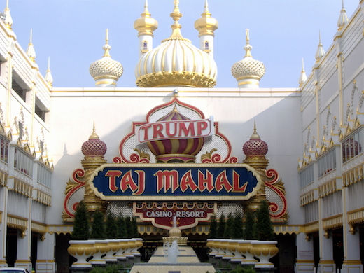Strike! Nearly 1,000 Trump Taj Mahal workers walk-off job