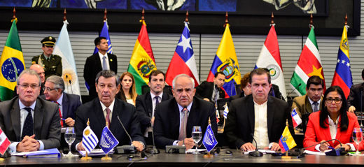 South American nations to Obama: Revoke sanctions against Venezuela!