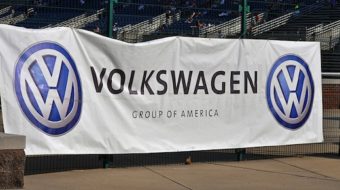 UAW: Majority at Tennessee VW plant sign union cards
