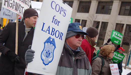 Walker ignores court order, locks out Wisconsin protesters