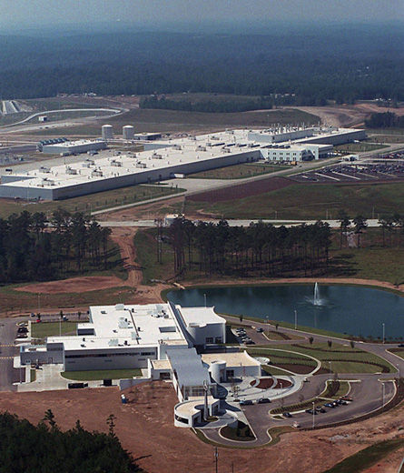 NLRB official: Mercedes breaks labor law at Alabama auto plant