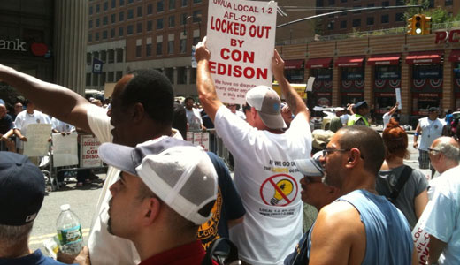 Locked out Con Ed workers demand fair contract