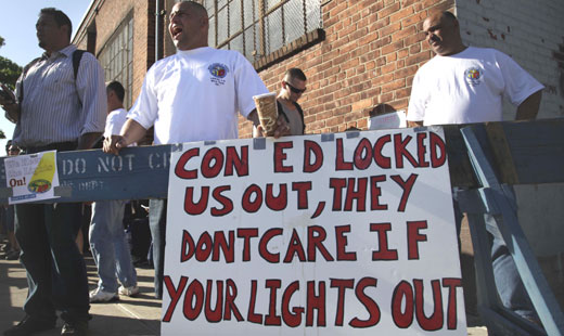 Governor helps force Con Ed into an agreement
