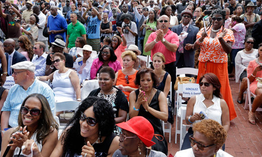 “We are the mayor:” Newark inaugurates new mayor