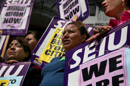 Hundreds of union janitors fired under pressure from Feds