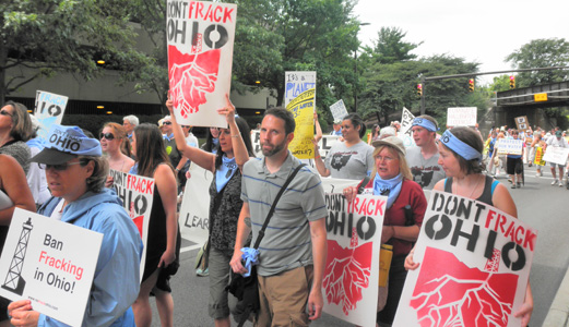 In Ohio, thousands protest new hydrofracking laws