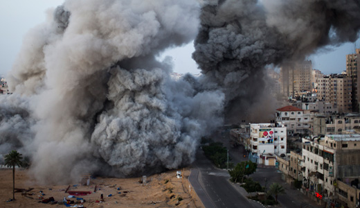 Egypt brokers Gaza talks as rocket fire continues