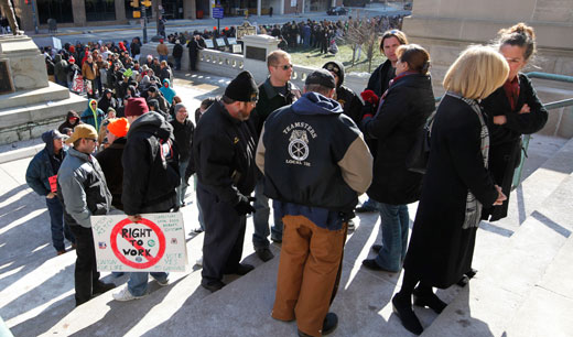 Indiana workers flood Capitol to stop “right-to-work” law