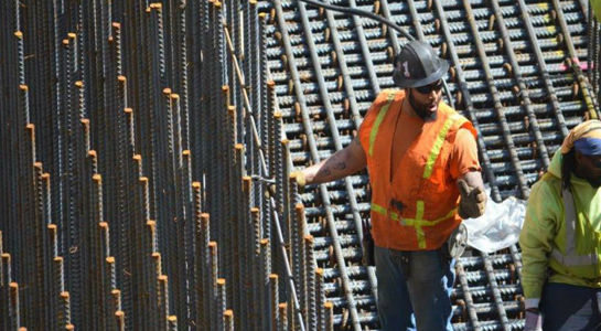 Unionized ironworkers aid non-union jobless