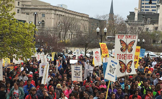 On May Day in Wisconsin, thousands call for immigrants’ rights, Menards boycott