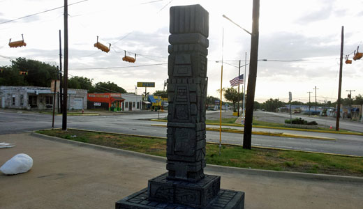 Memorial honors fallen immigrants