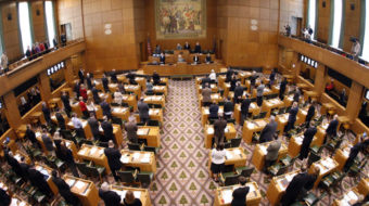 Over 1,000 at Oregon Capitol protest cuts, school privatization