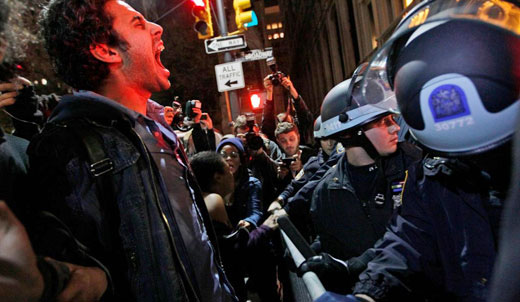Police tear down New York’s Occupy Wall Street camp