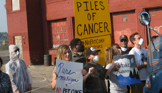 Detroit protests tar sands facilities