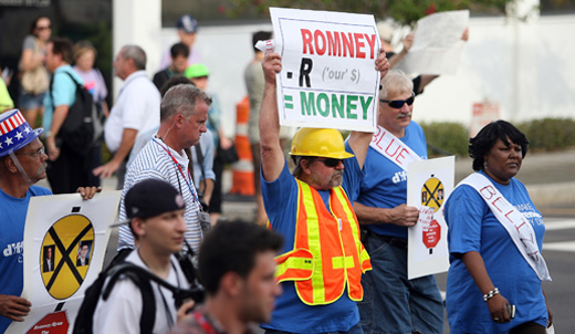 Polls show Romney’s ship running aground