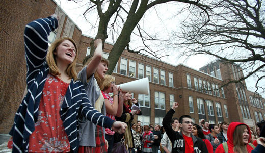 Teachers and parents push hard today to oust Republican governors