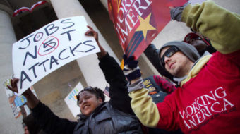 Poll: Working-class swing voters favor Obama