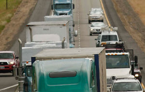 Teamsters battle senator’s scheme to lengthen truckers’ hours behind the wheel