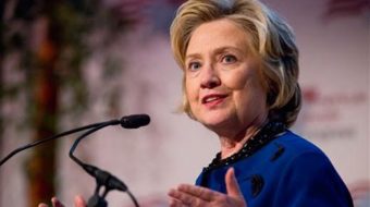 Clinton courts Carpenters leaders