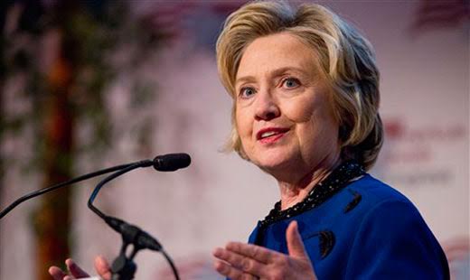 Clinton courts Carpenters leaders