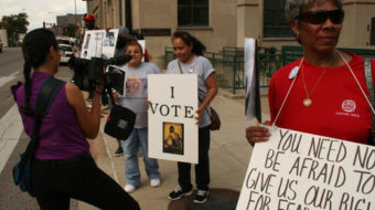 Early vote begins in Texas