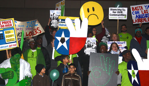 Texas strikers picket Walmart in Black Friday warm-up