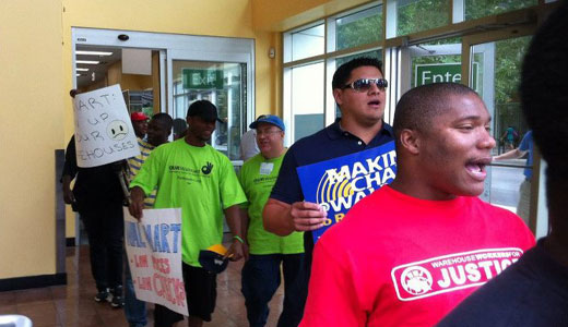 Striking warehouse workers take over Chicago Walmart