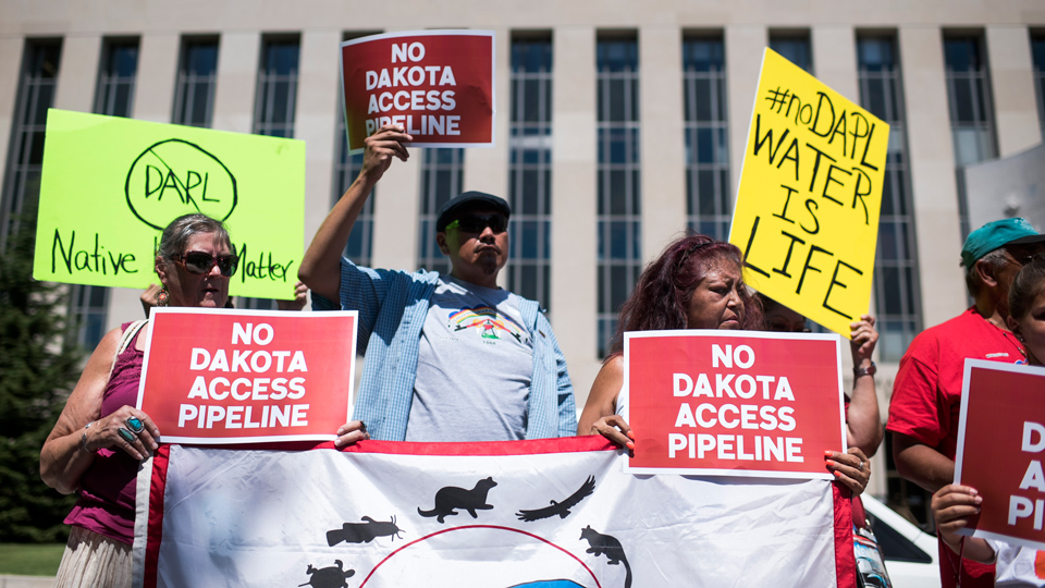 Dakota Access pipeline says it will defy Obama, continue drilling