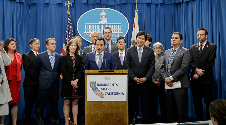 California legislators challenge Trump anti-immigrant agenda