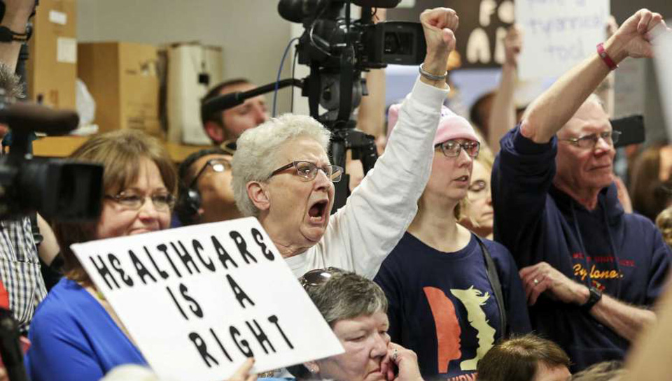 At town halls during Congressional recess, Californians urge support for Affordable Care Act